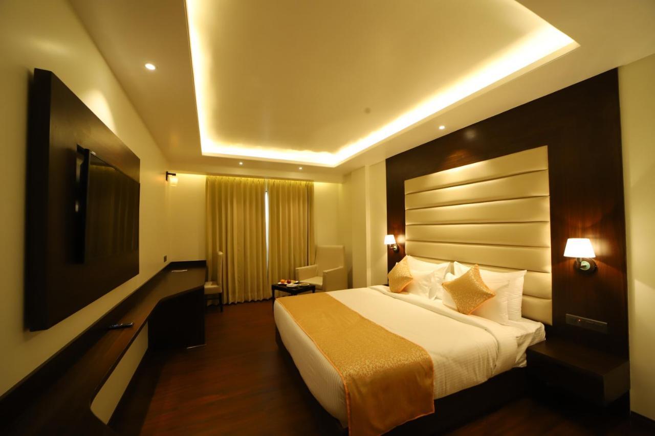 Hotel Dvij Inn Jaipur Exteriör bild