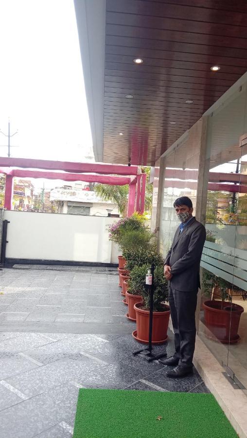Hotel Dvij Inn Jaipur Exteriör bild