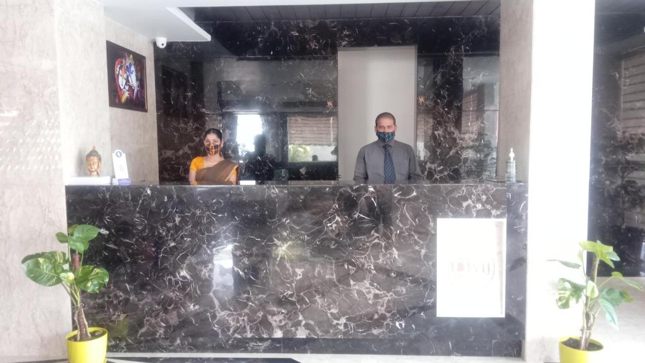 Hotel Dvij Inn Jaipur Exteriör bild